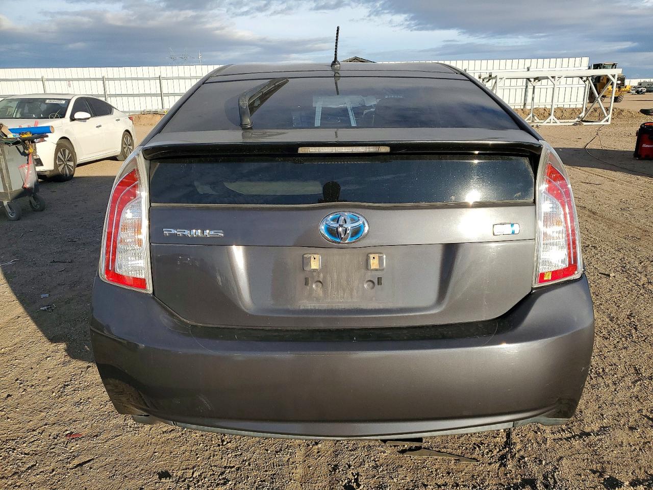 2012 TOYOTA PRIUS photo 6