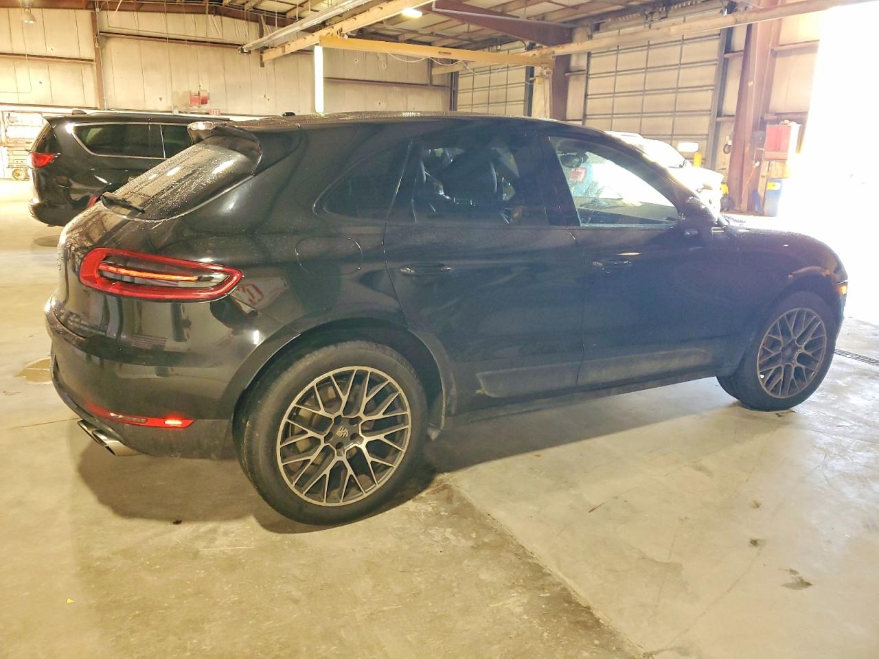 2017 PORSCHE MACAN S photo 3