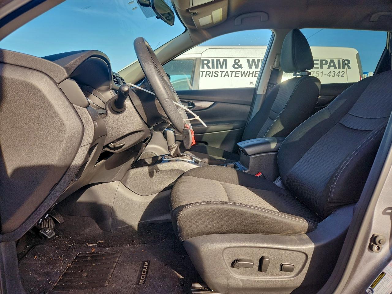 2017 NISSAN ROGUE S photo 7