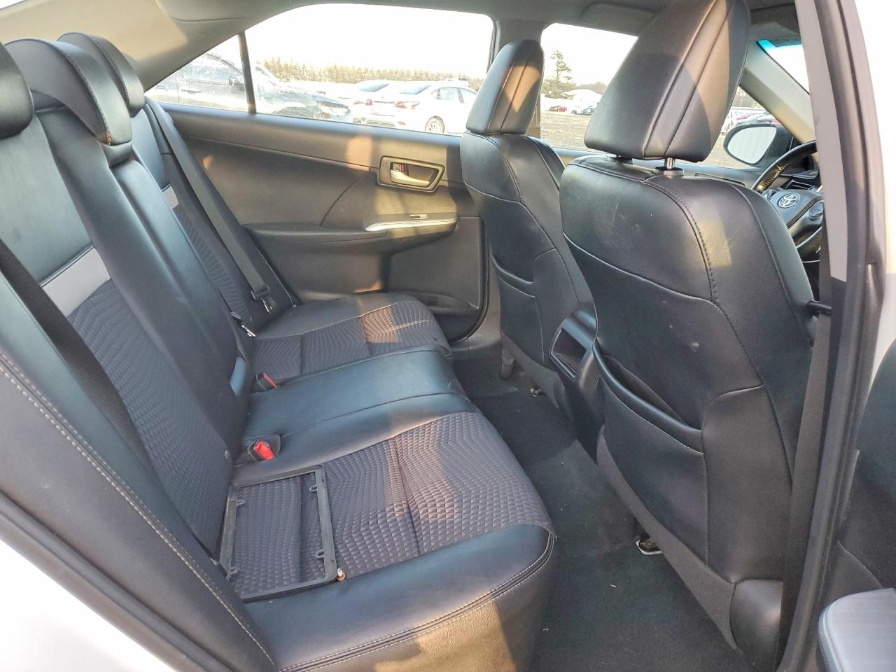 2013 TOYOTA CAMRY L photo 10