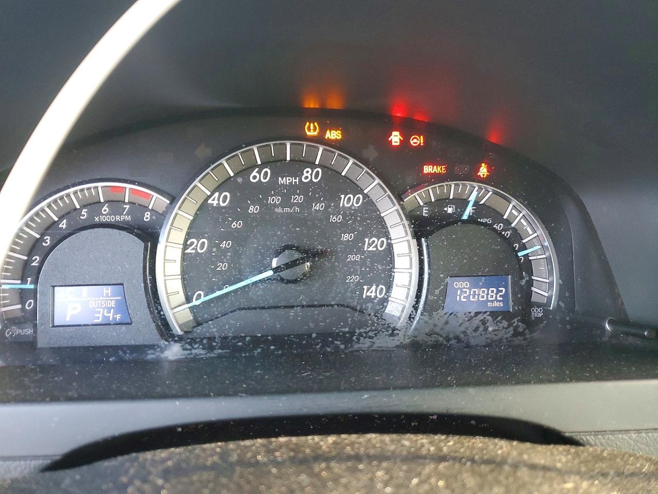 2013 TOYOTA CAMRY L photo 9