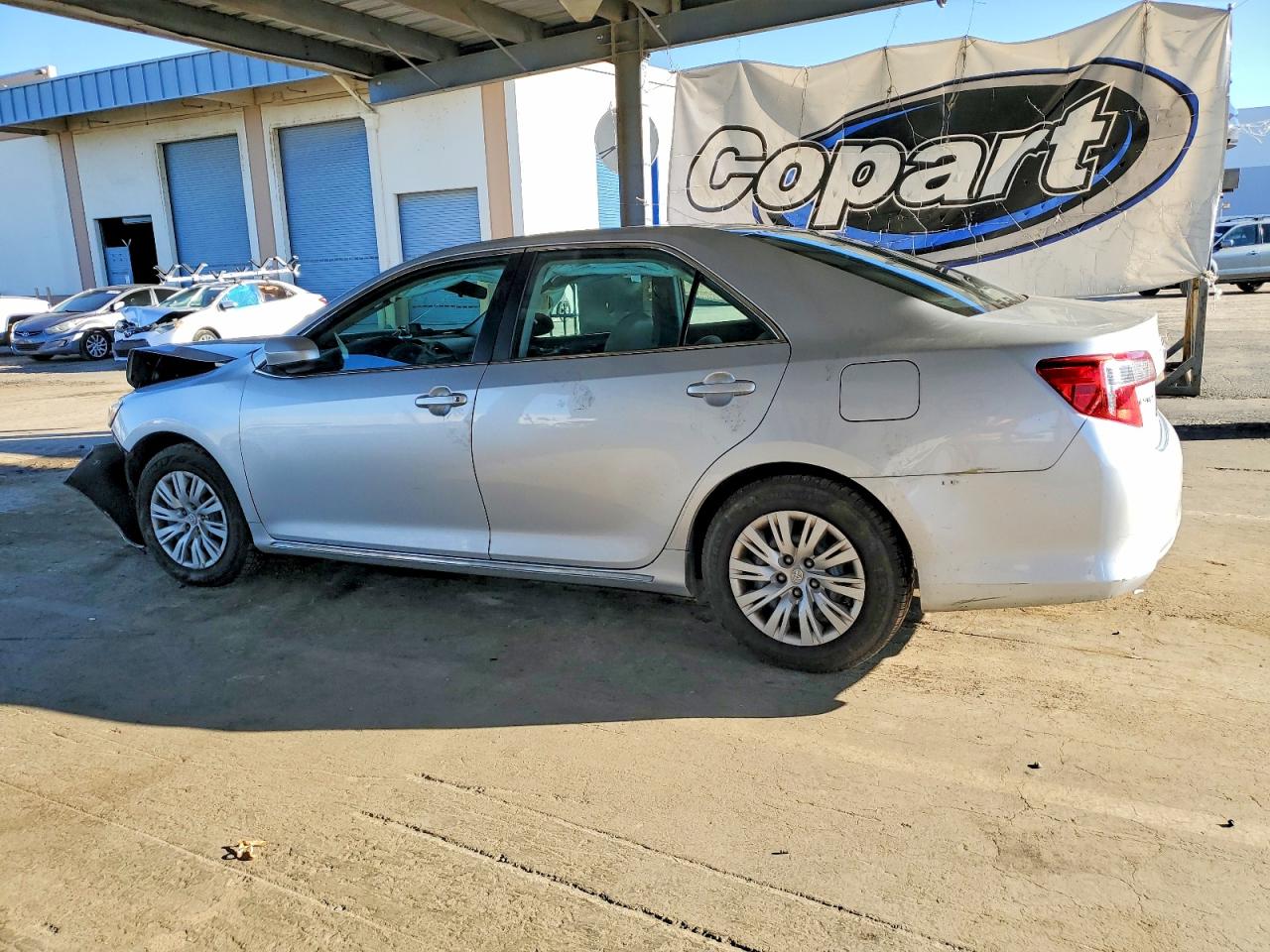 2014 TOYOTA CAMRY L photo 2