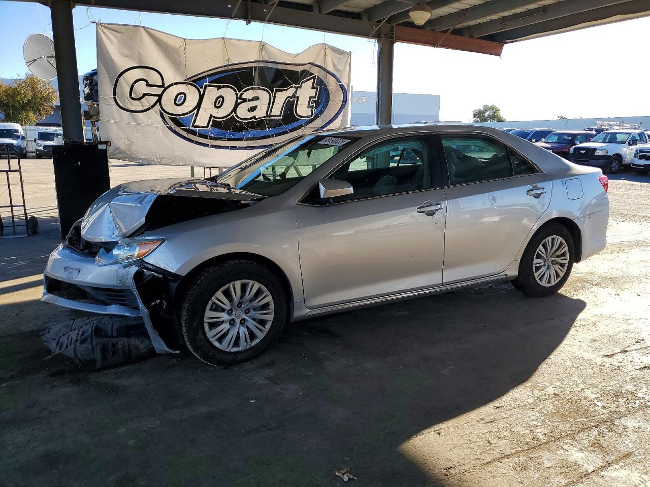 2014 TOYOTA CAMRY