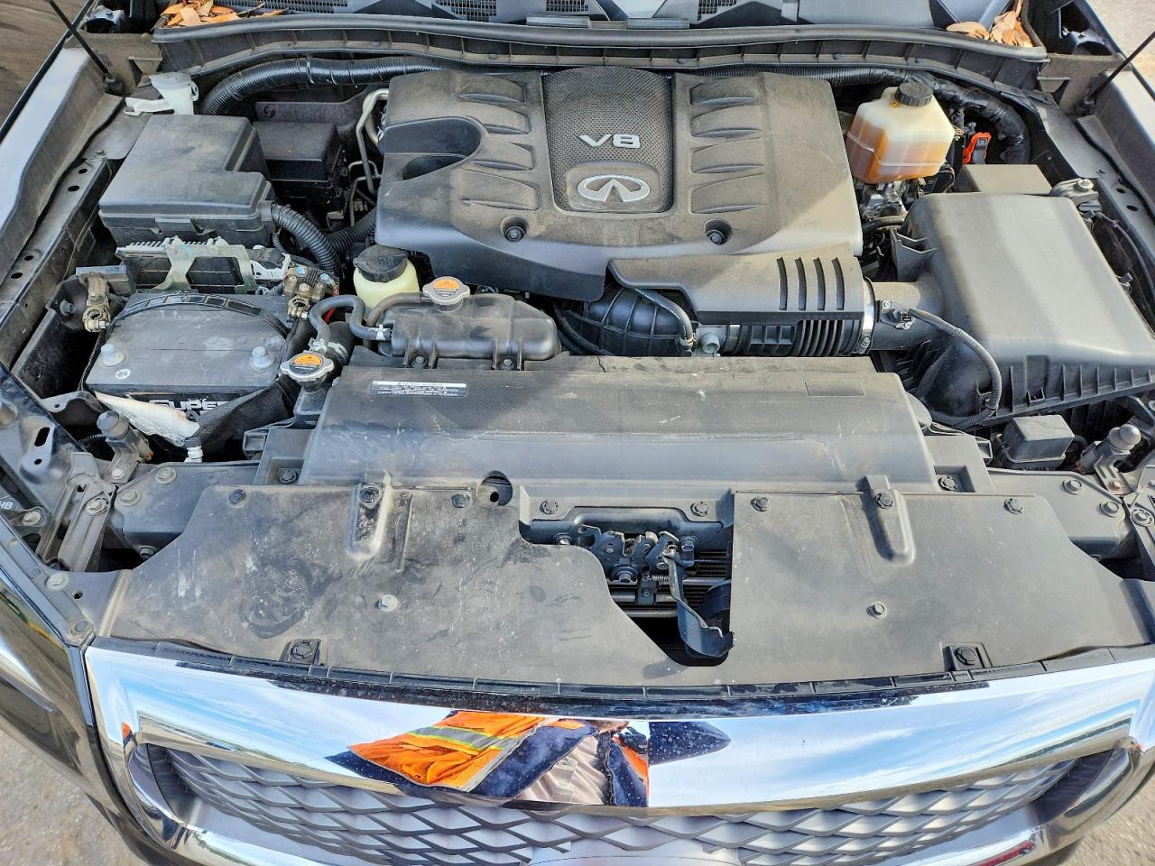 2019 INFINITI QX80 LUXE photo 23