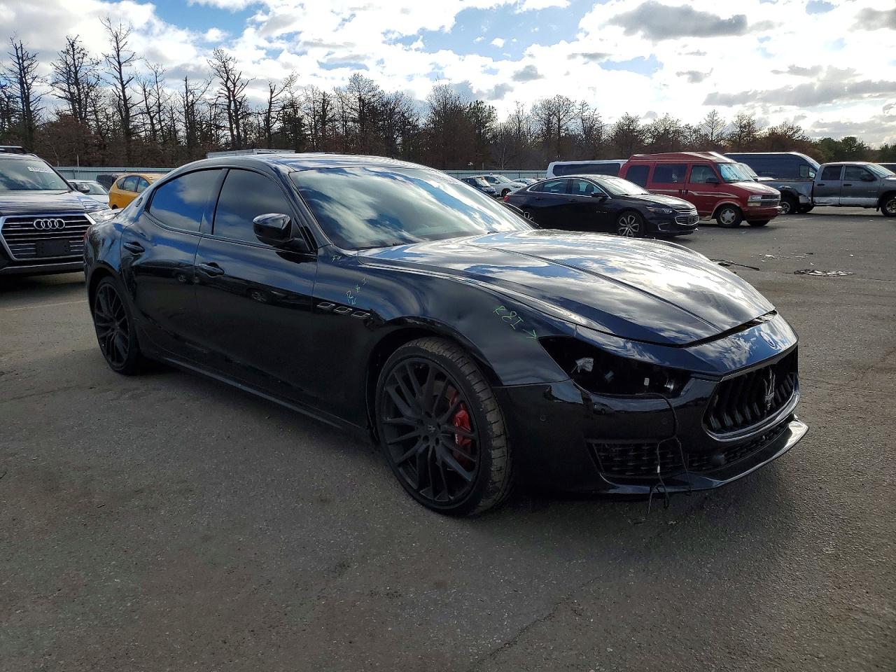 2019 MASERATI GHIBLI S photo 4