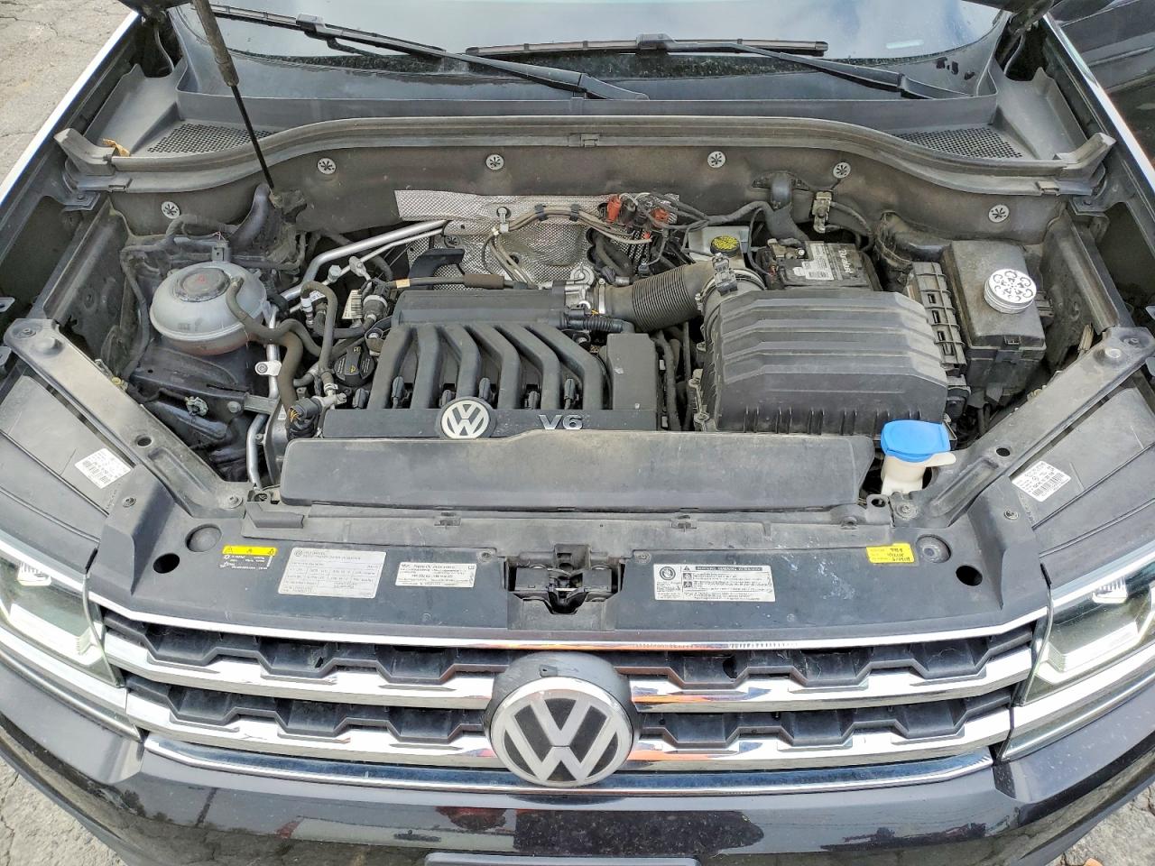 2018 VOLKSWAGEN ATLAS SE photo 12