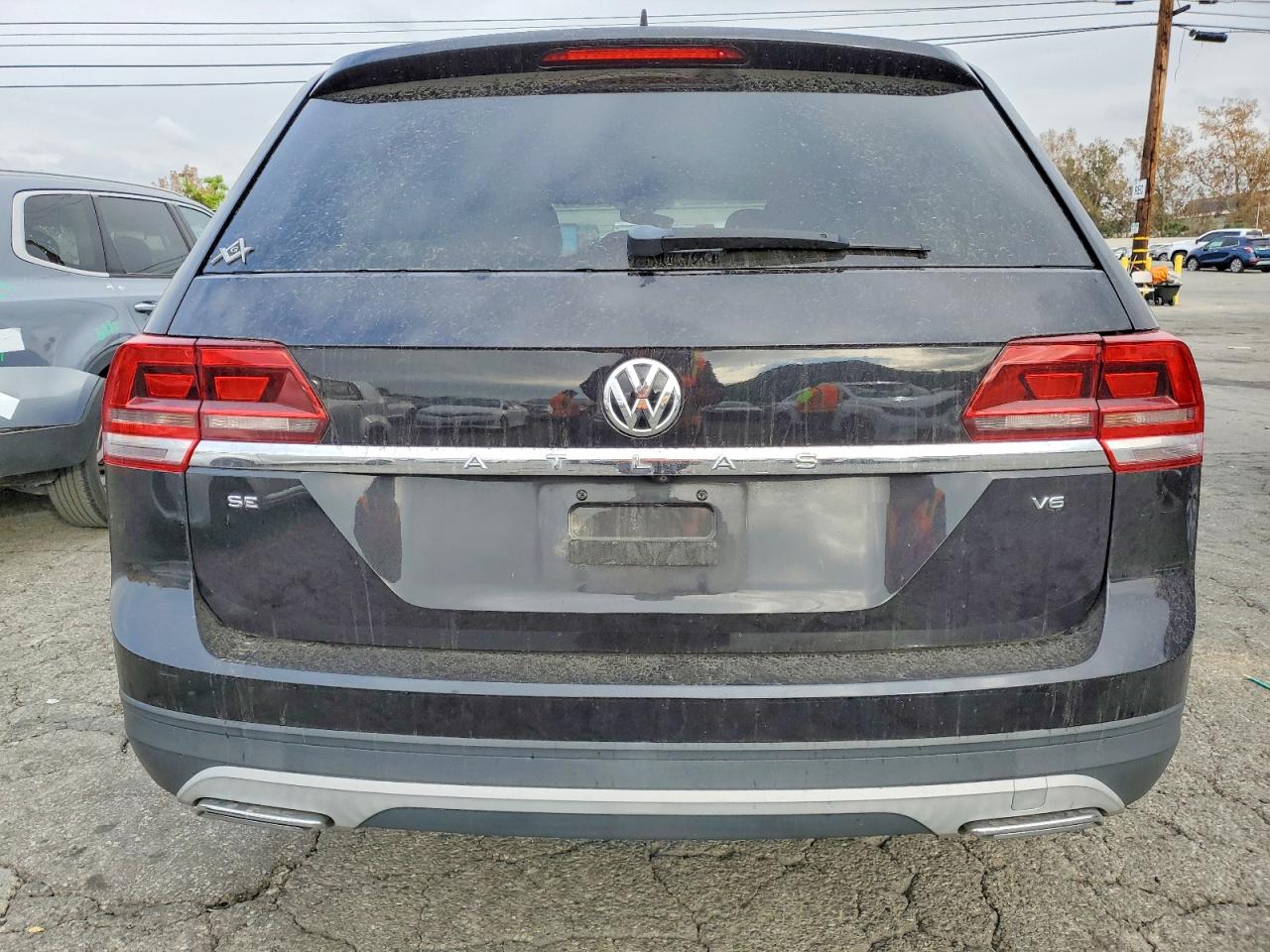 2018 VOLKSWAGEN ATLAS SE photo 6