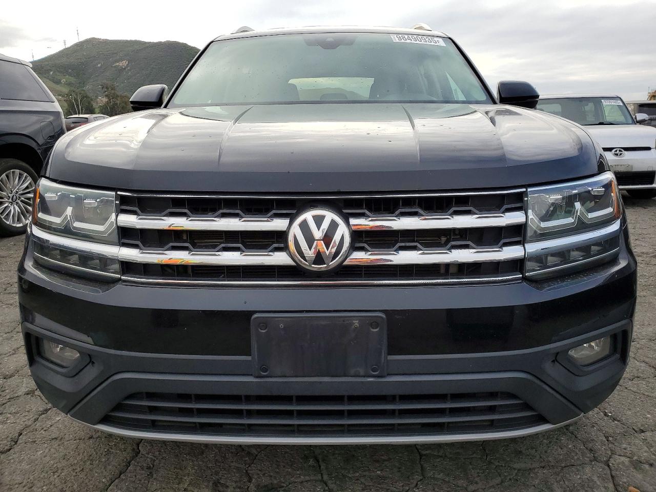 2018 VOLKSWAGEN ATLAS SE photo 5