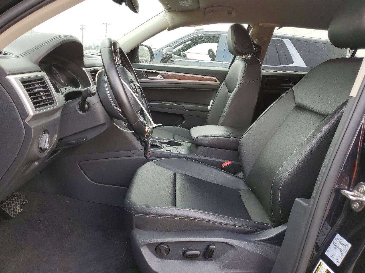 2018 VOLKSWAGEN ATLAS SE photo 7