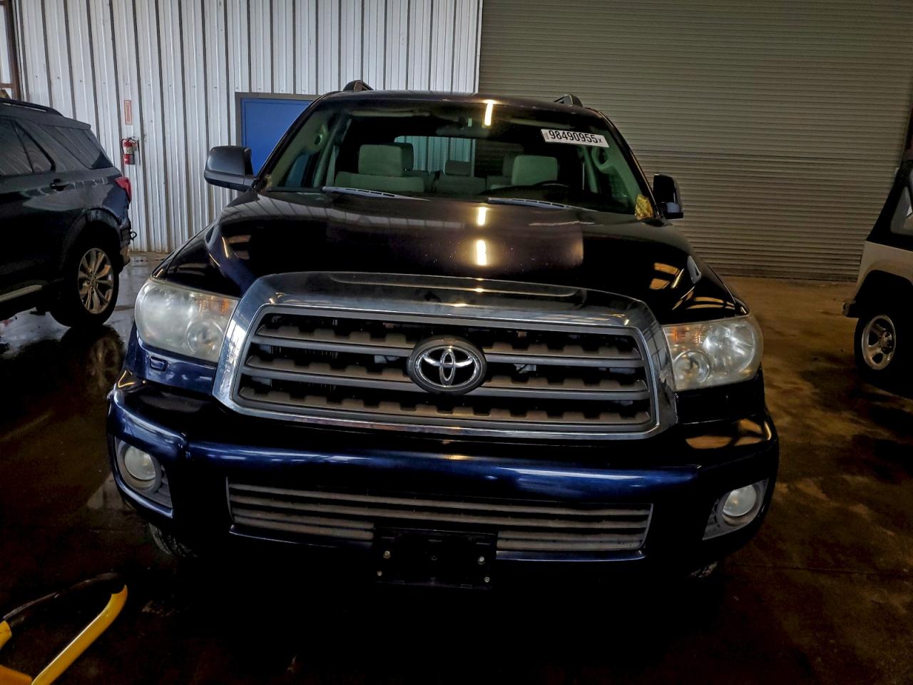 2008 TOYOTA SEQUOIA SR5 photo 5