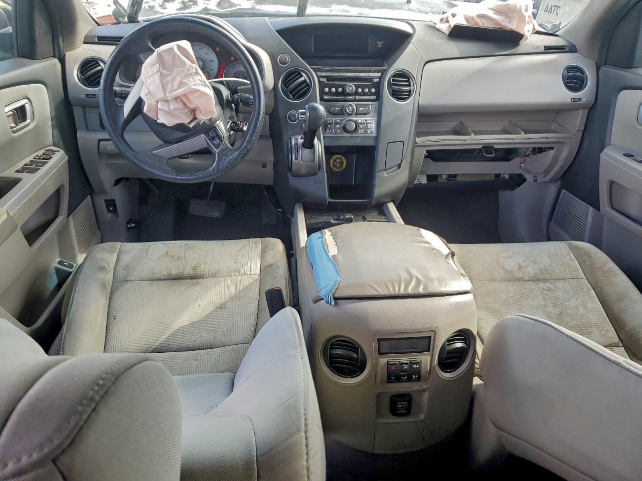 2012 HONDA PILOT LX photo 15