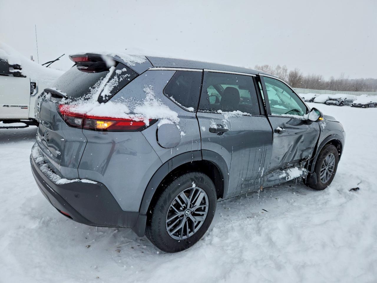 2021 NISSAN ROGUE S photo 5