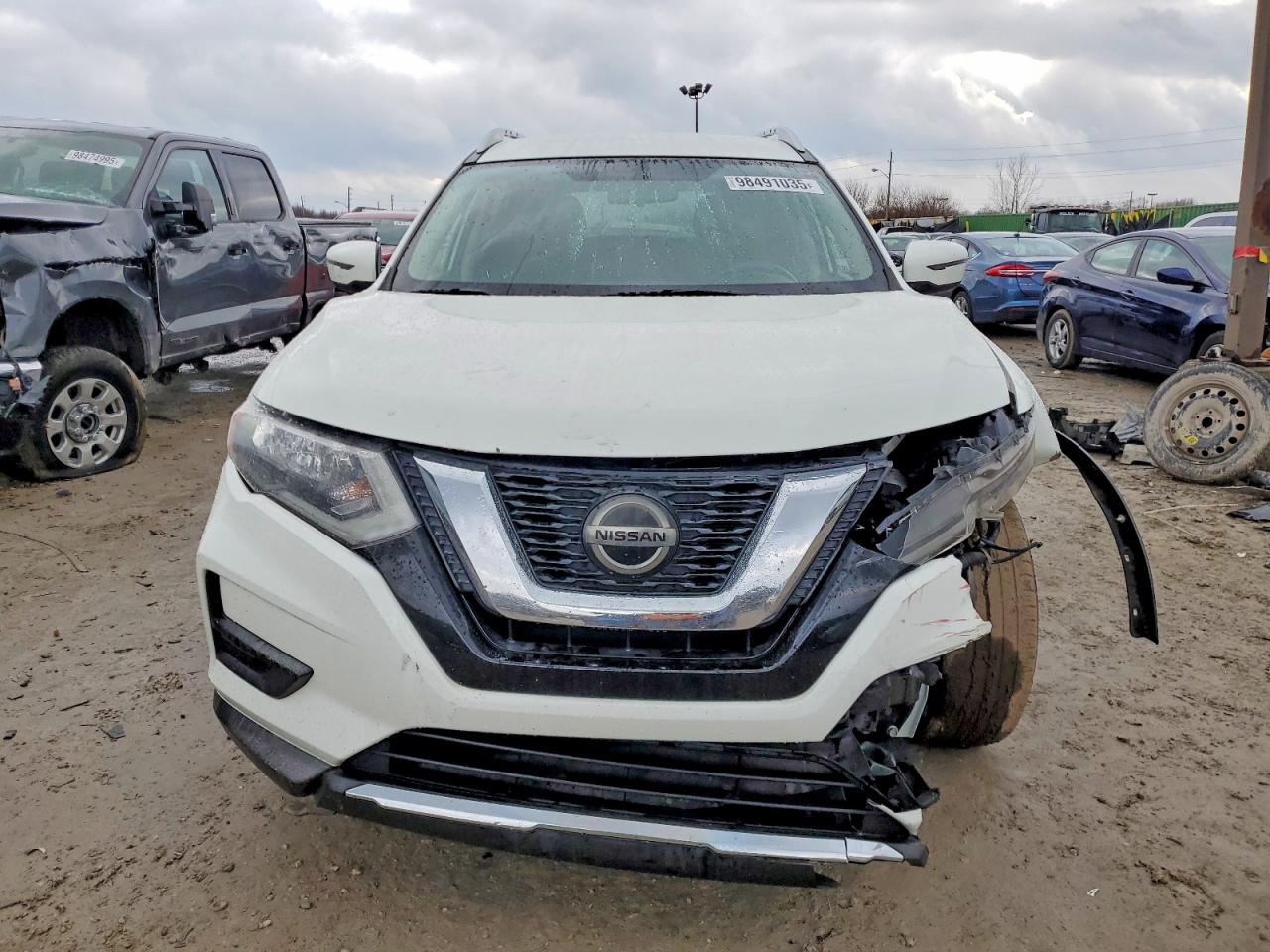 2018 NISSAN ROGUE S photo 5