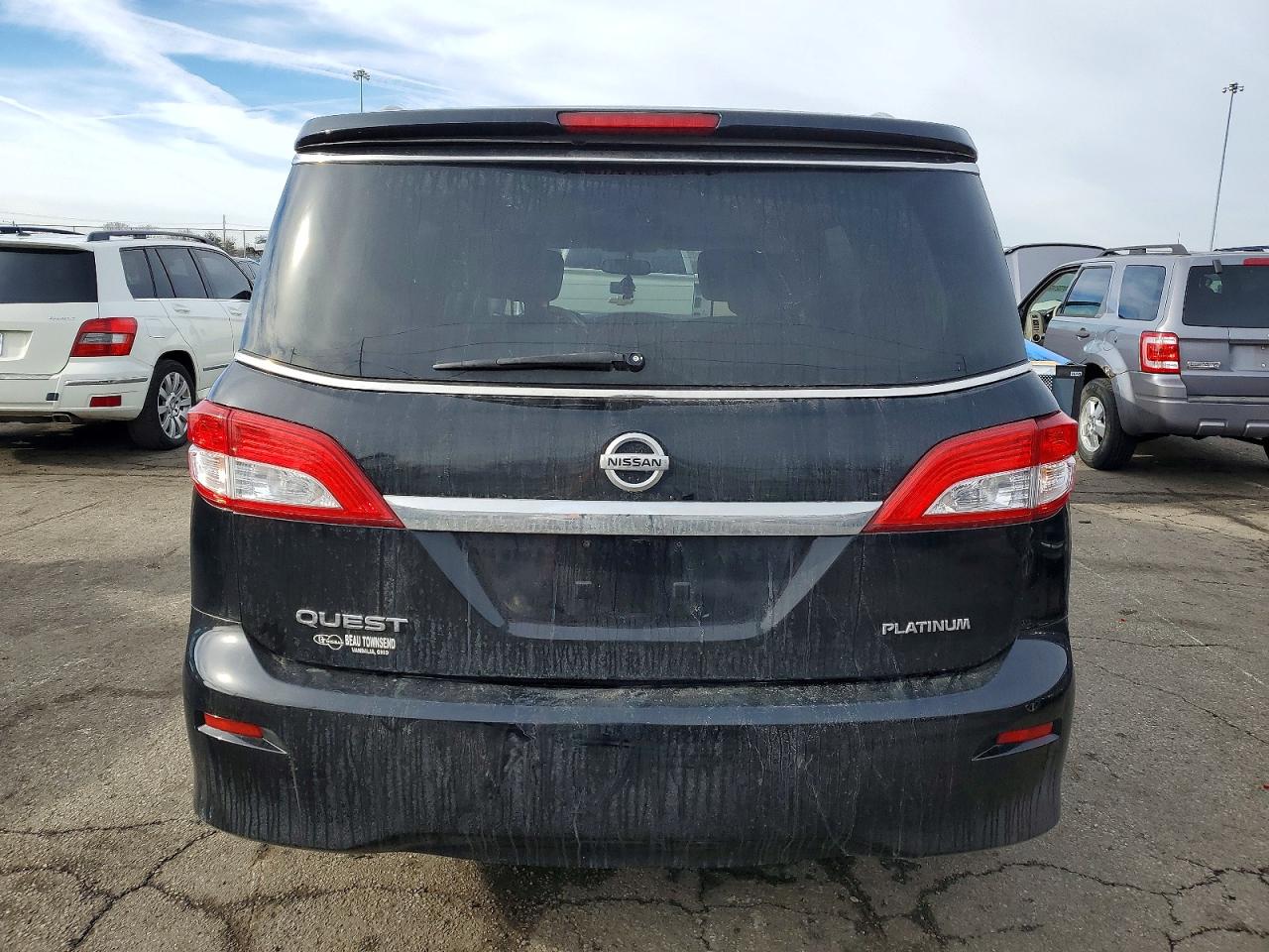 2015 NISSAN QUEST photo 6