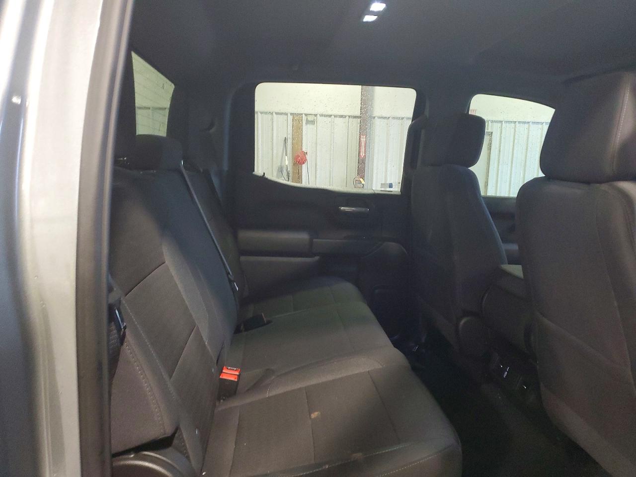 2025 CHEVROLET SILVERADO K1500 CUSTOM photo 10