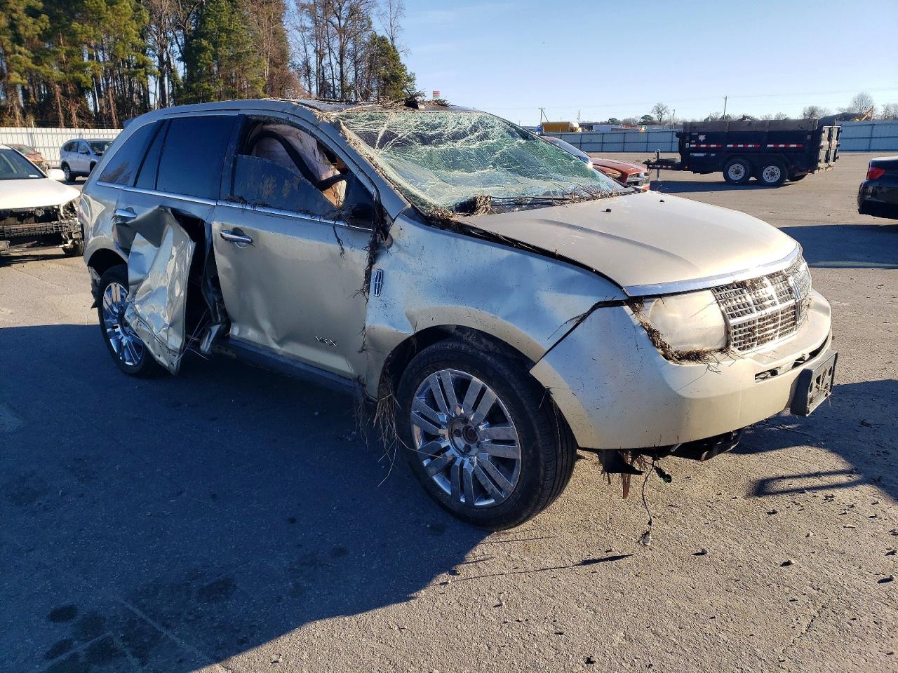 2010 LINCOLN MKX photo 4