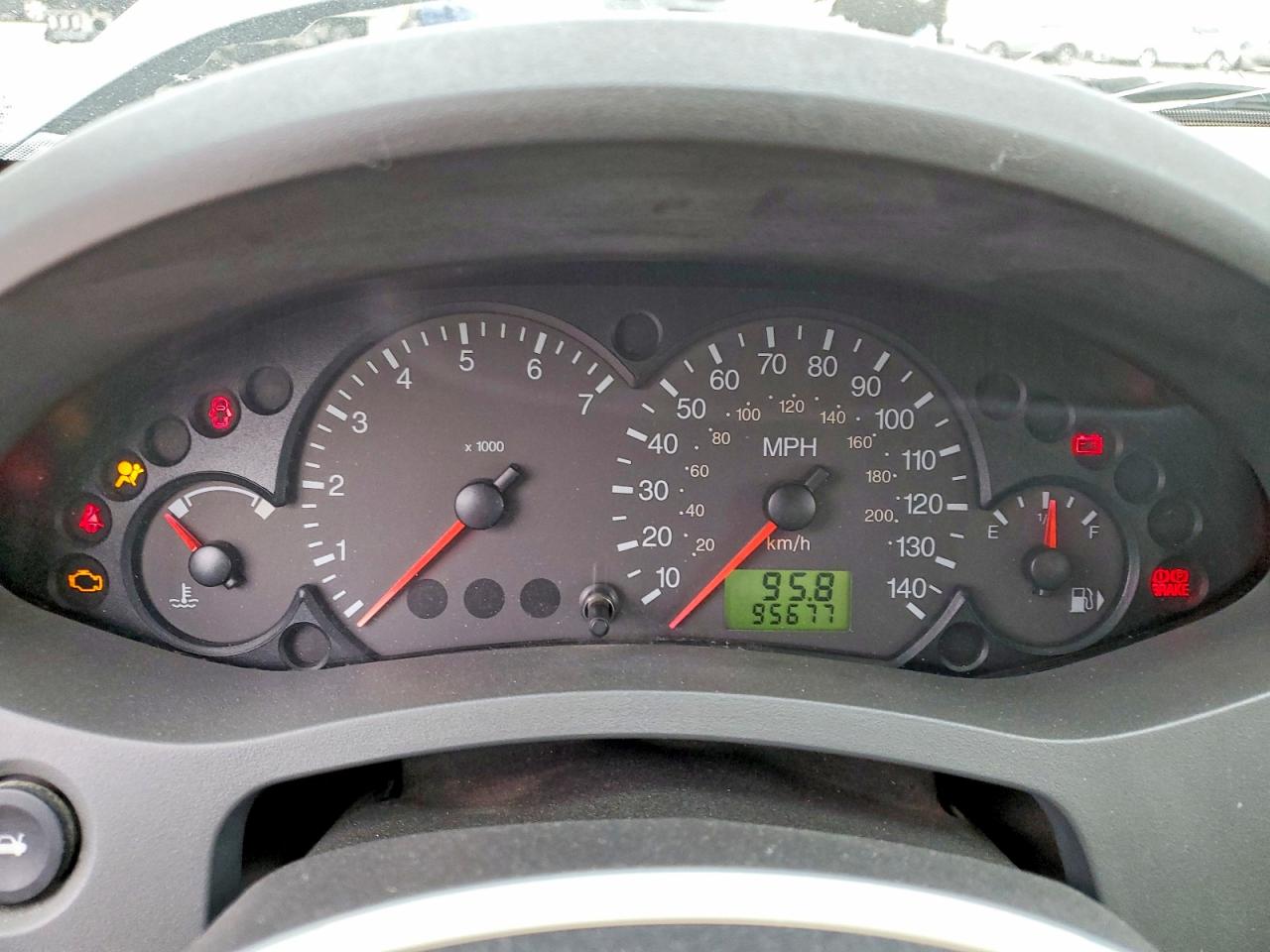 2005 FORD FOCUS ZX4 photo 9