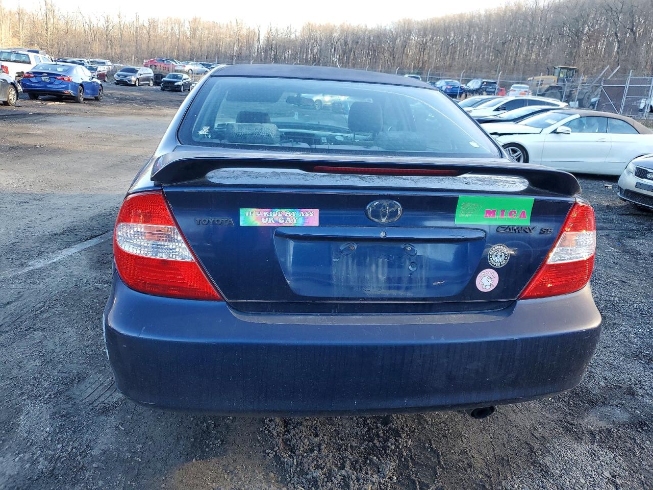 2004 TOYOTA CAMRY LE photo 6