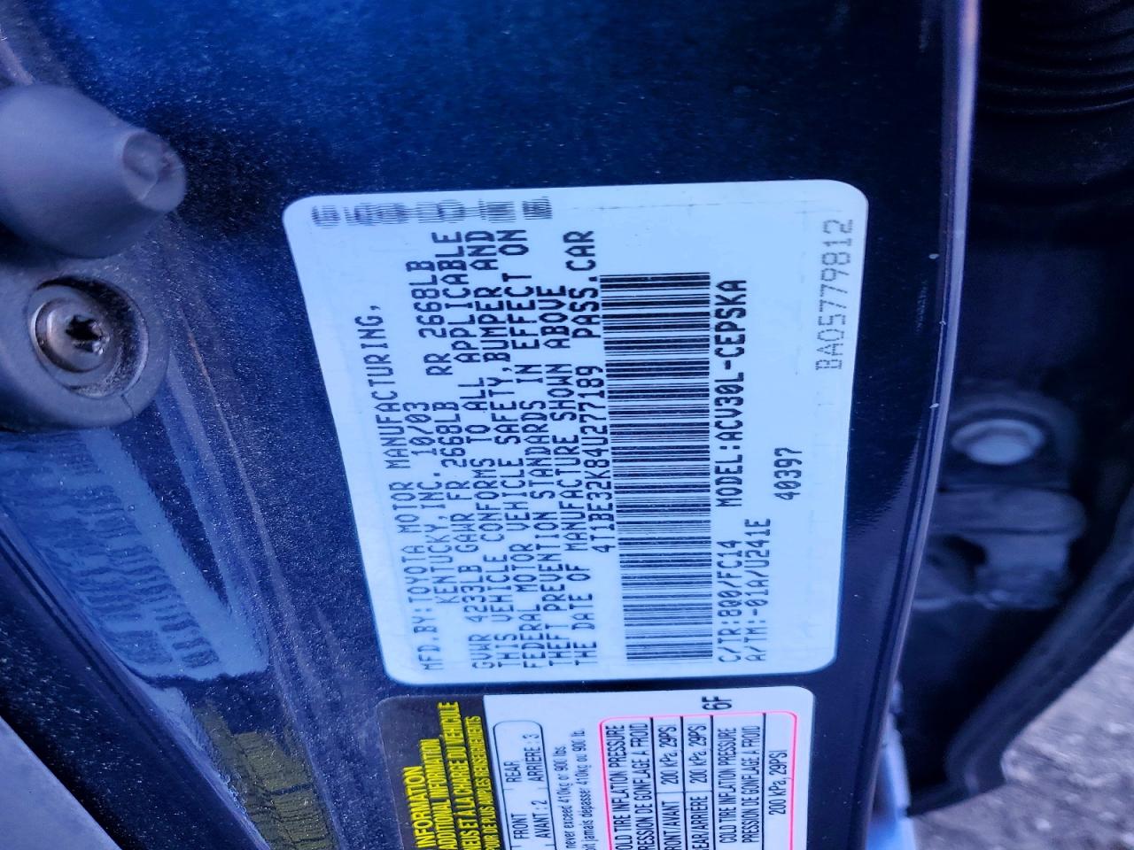 2004 TOYOTA CAMRY LE photo 12