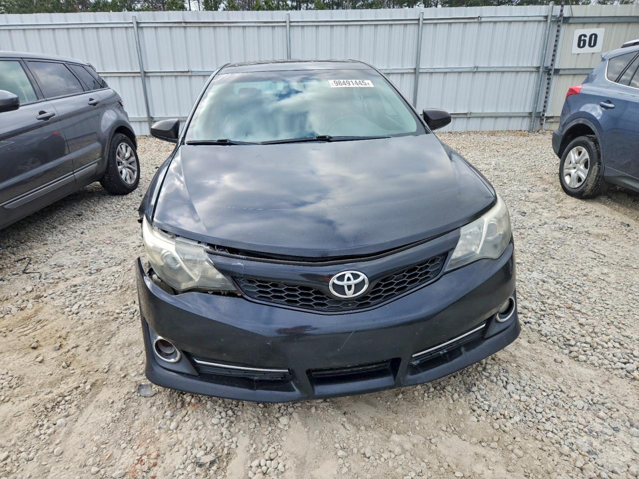 2013 TOYOTA CAMRY L photo 5