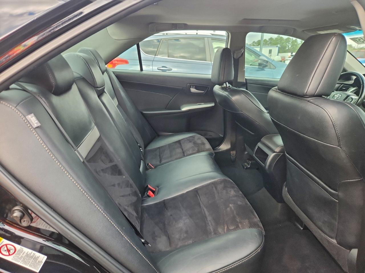 2013 TOYOTA CAMRY L photo 10