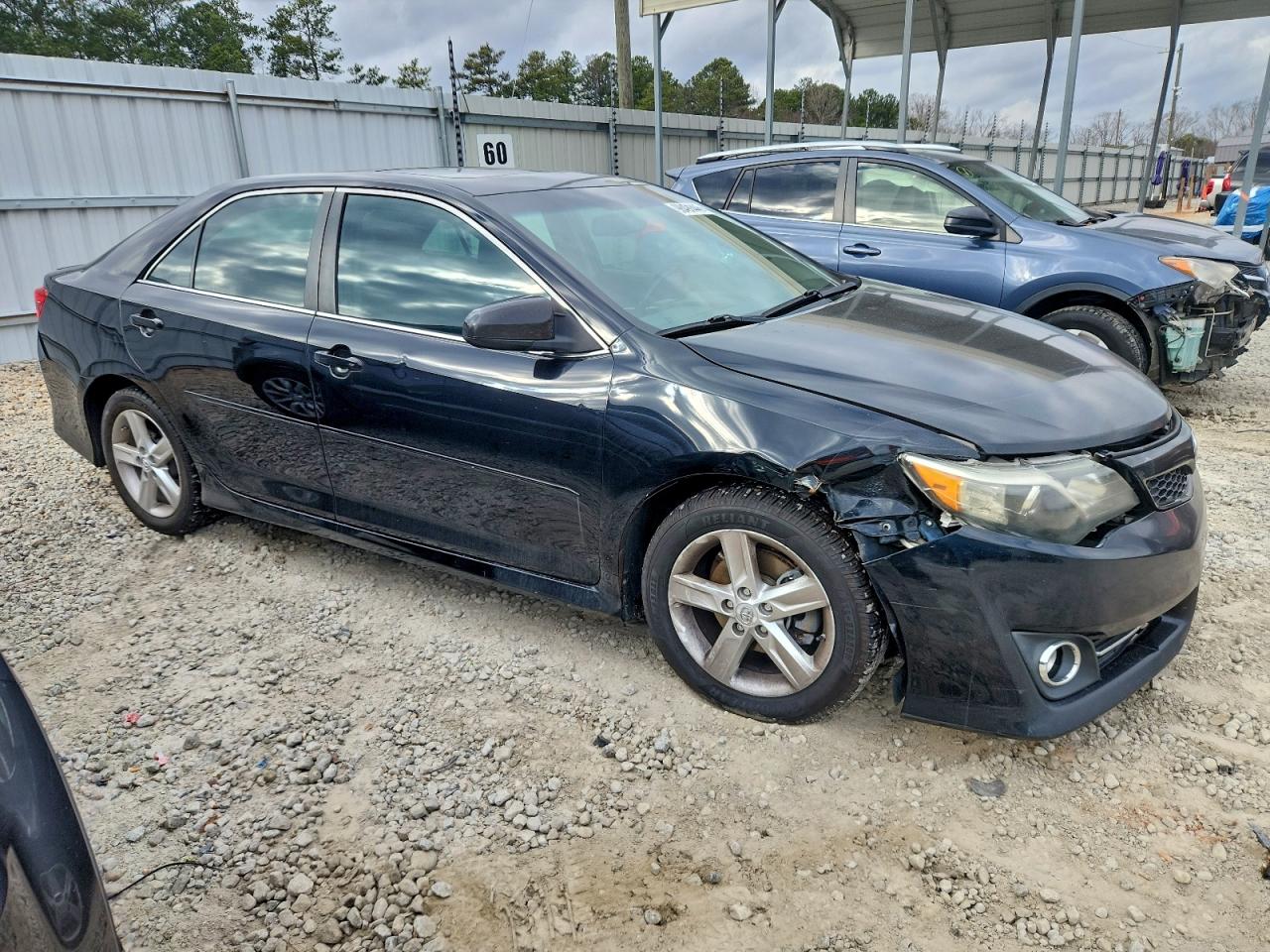 2013 TOYOTA CAMRY L photo 4