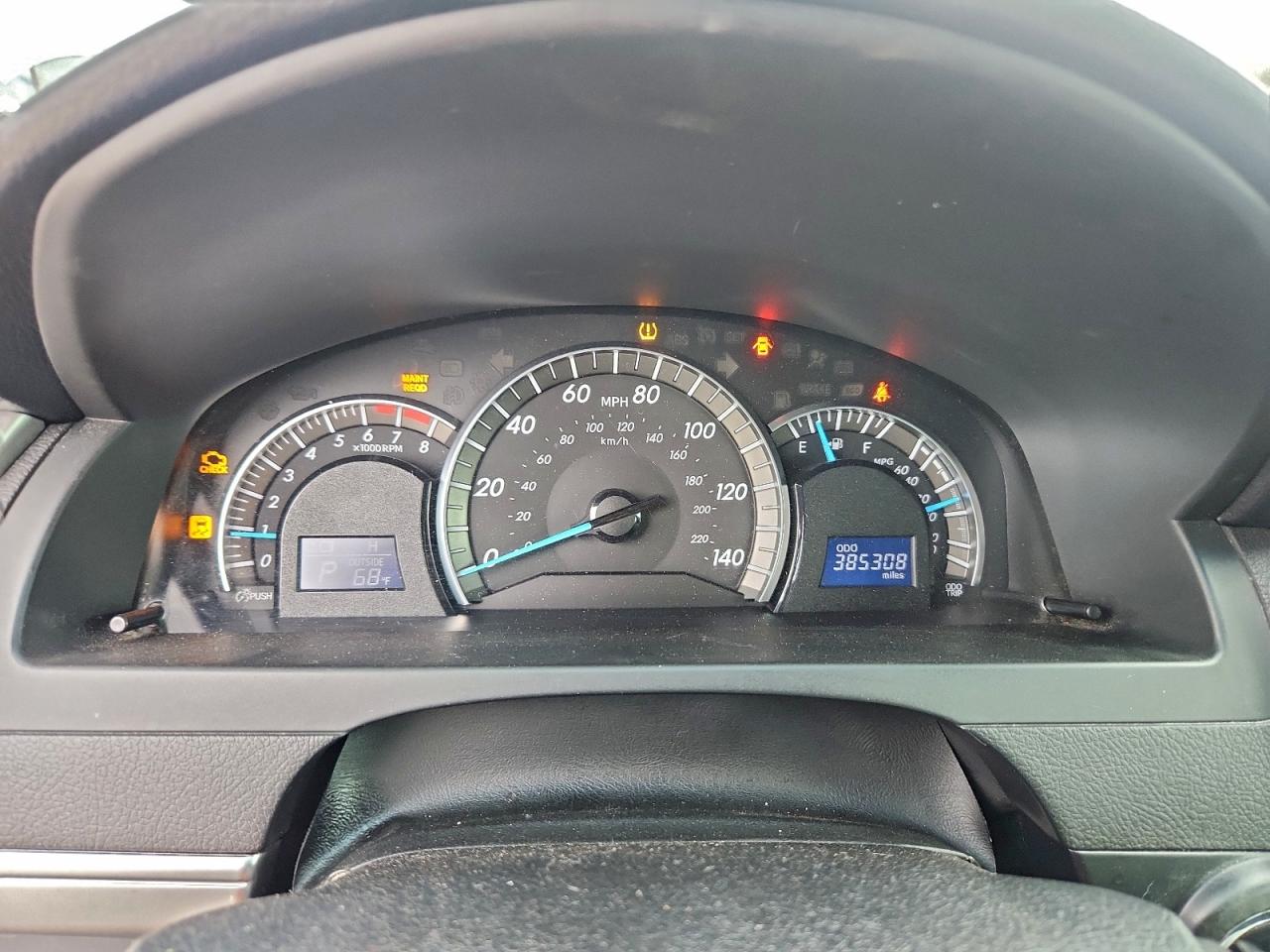 2013 TOYOTA CAMRY L photo 9