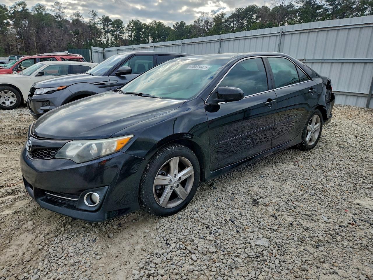 2013 TOYOTA CAMRY