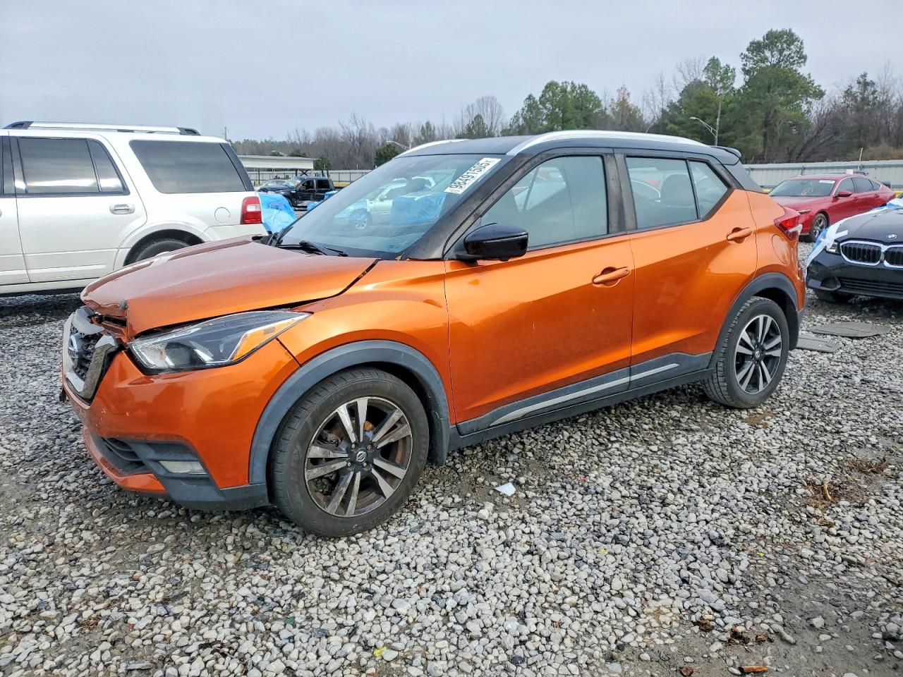 2020 NISSAN KICKS