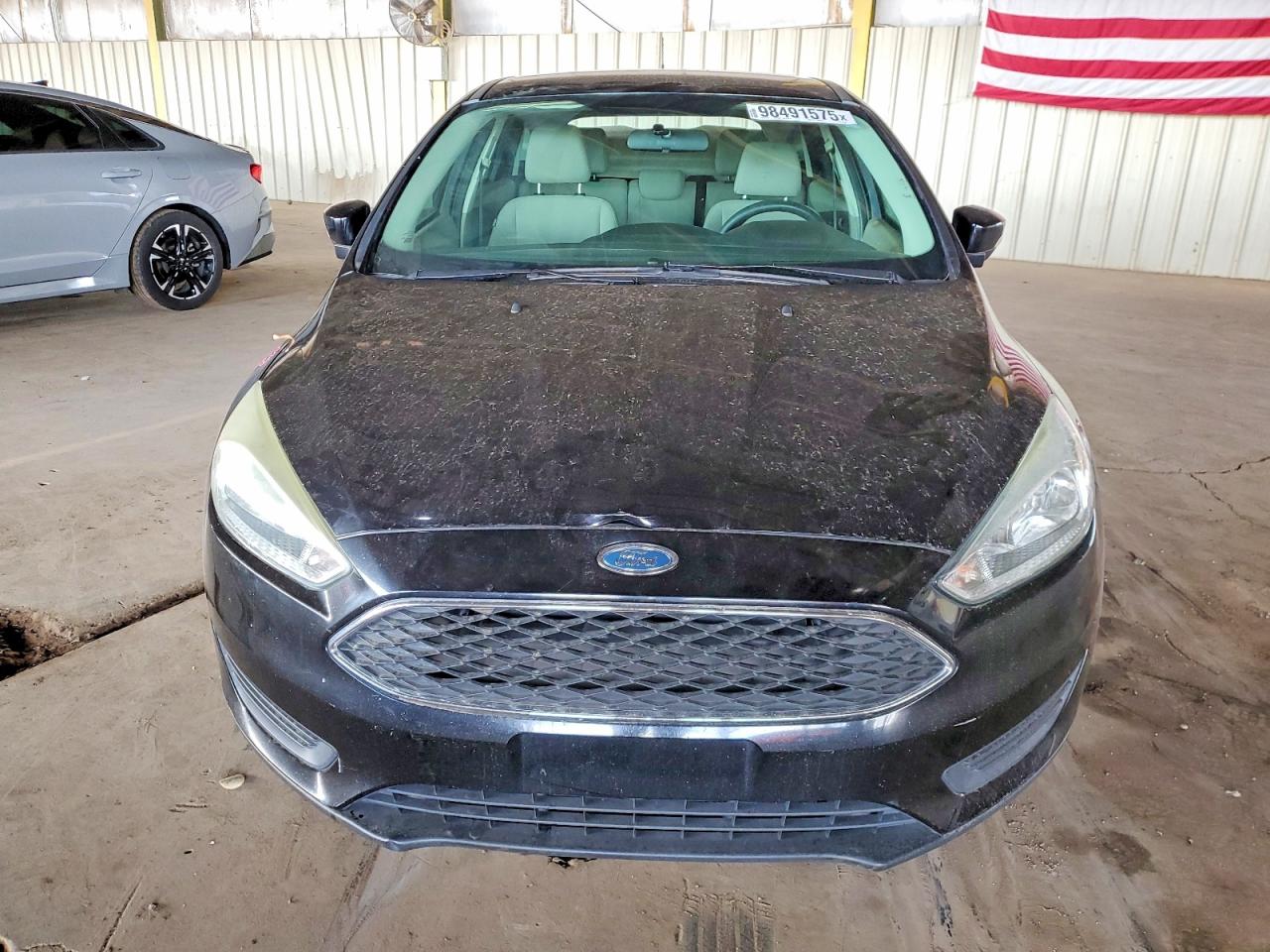 2017 FORD FOCUS SE photo 9