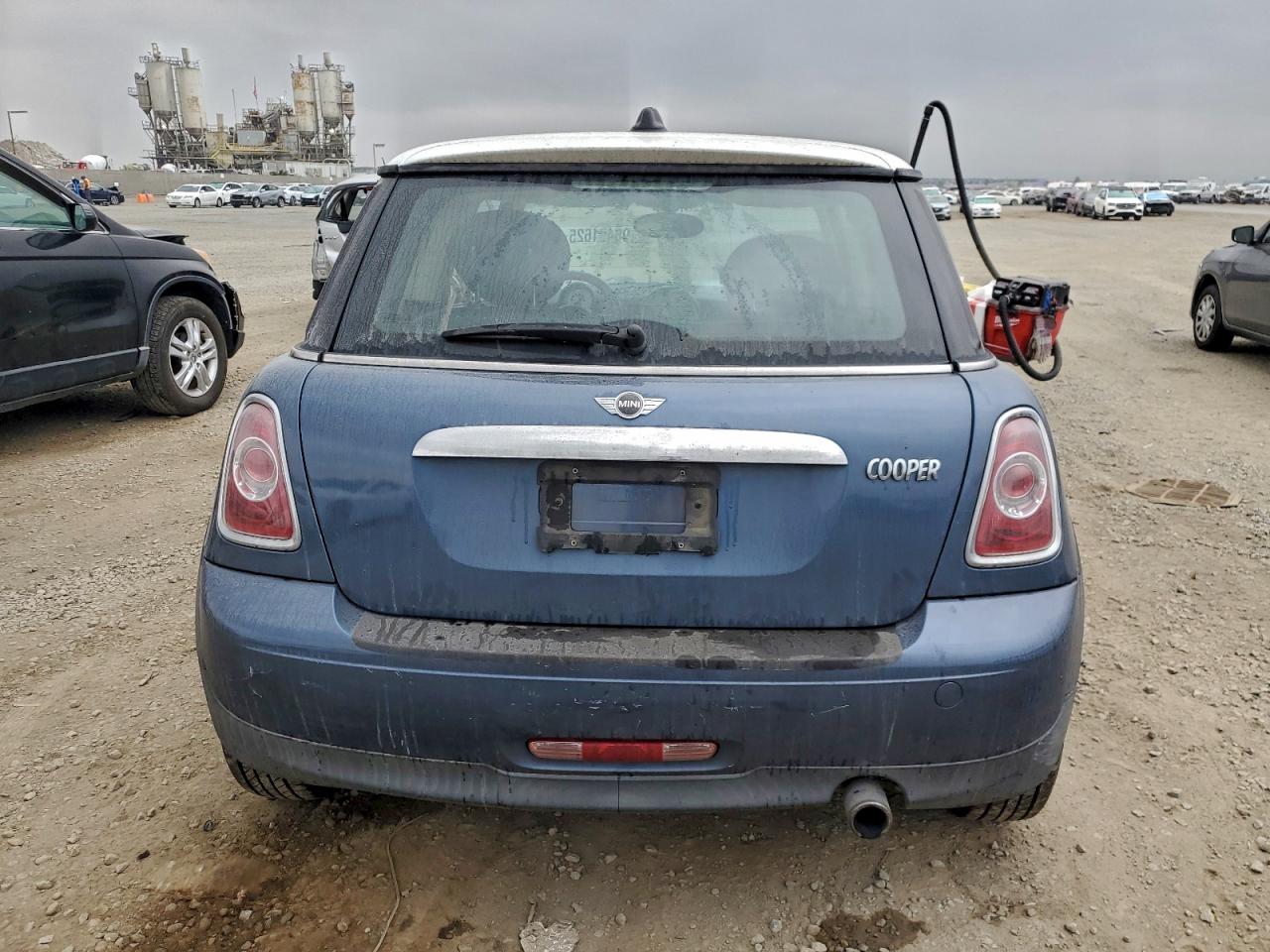 2011 MINI COOPER photo 6