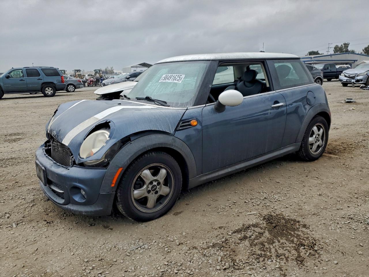 2011 MINI COOPER