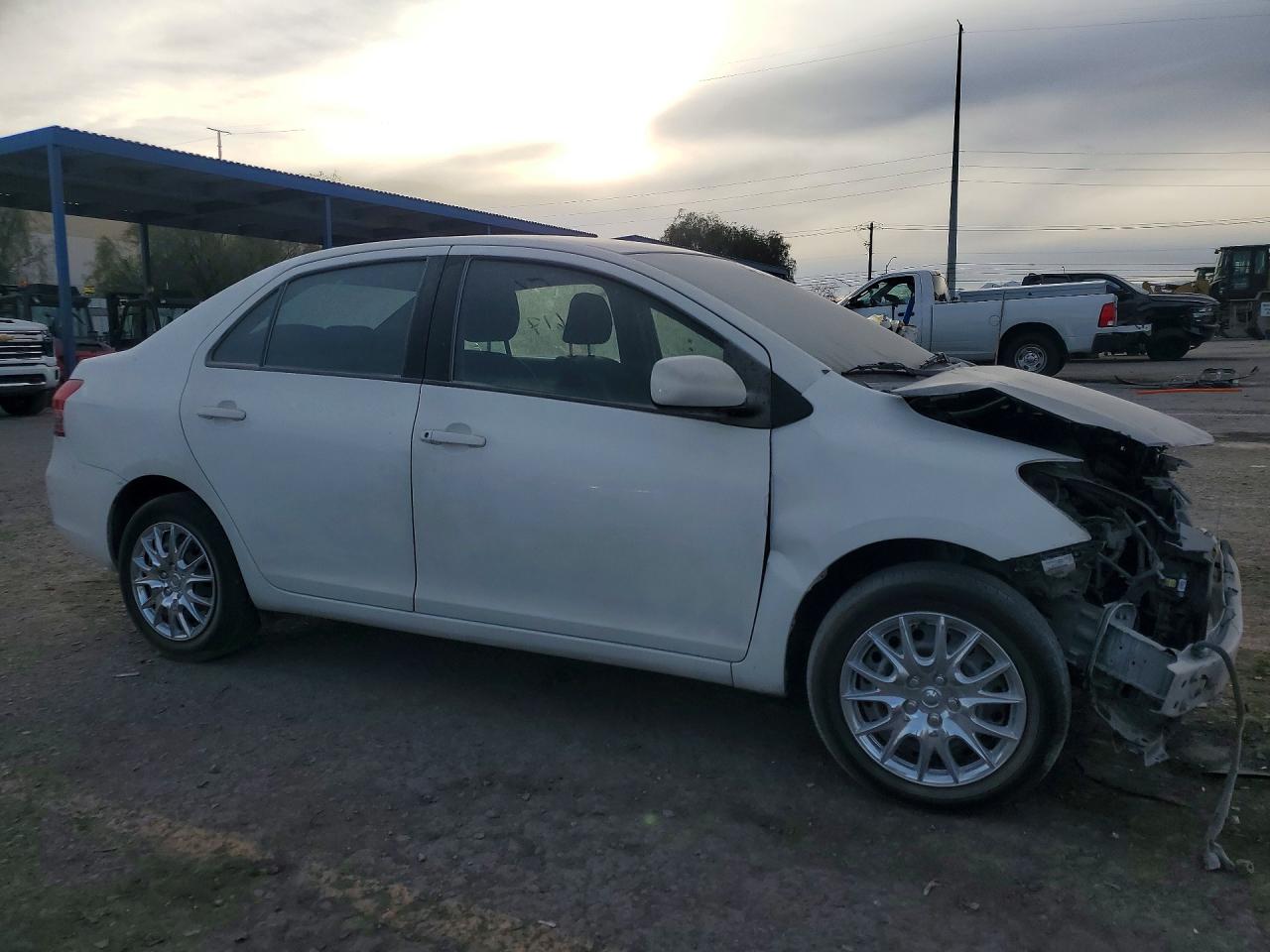 2007 TOYOTA YARIS photo 4