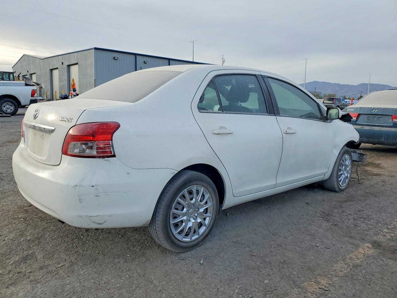 2007 TOYOTA YARIS photo 3