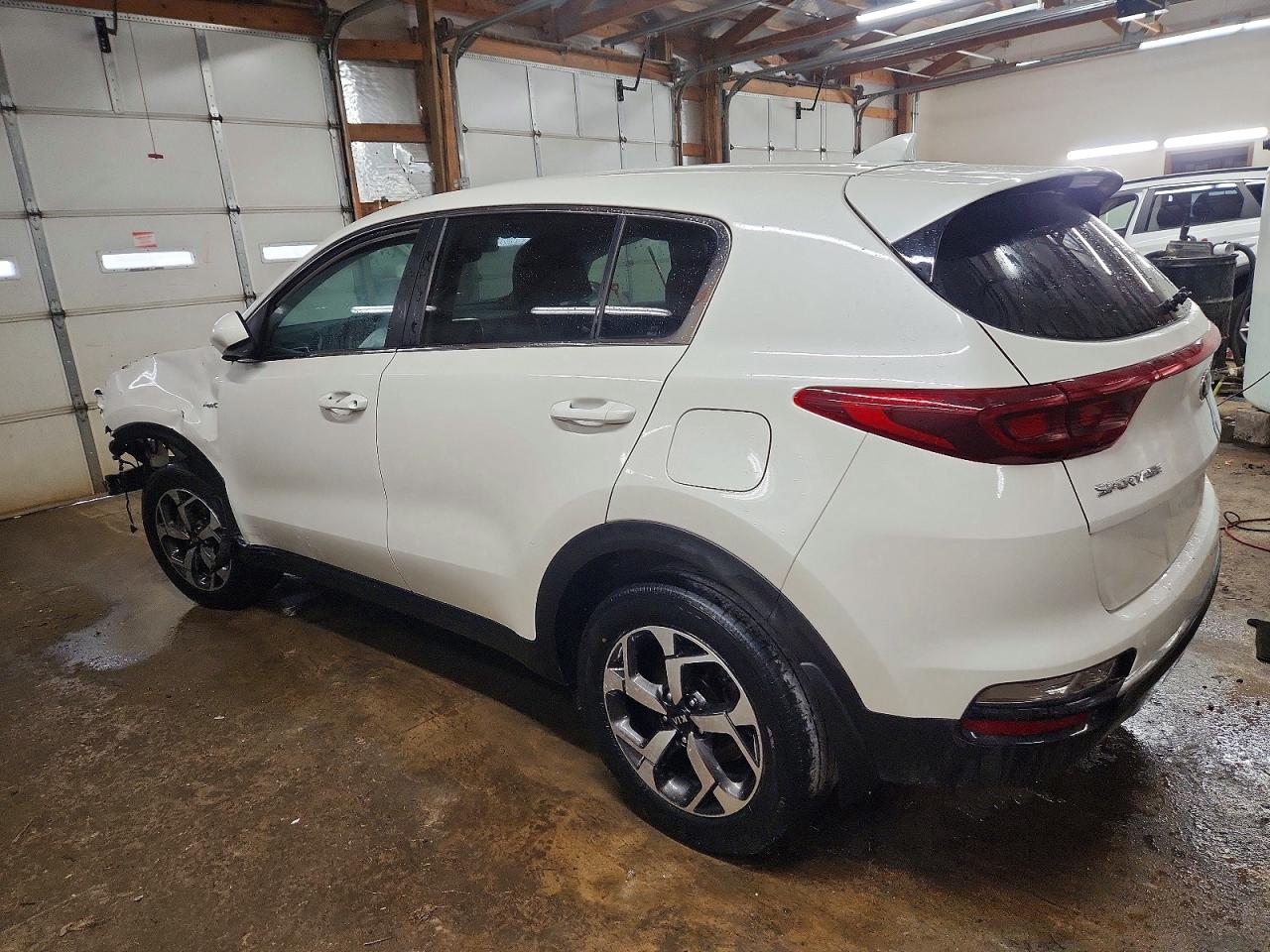 2021 KIA SPORTAGE LX photo 2