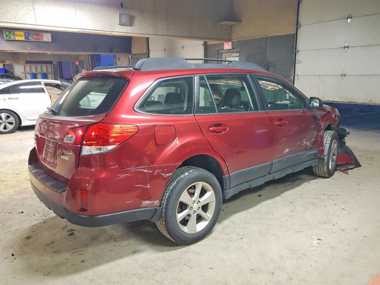 2014 SUBARU OUTBACK 2.5I photo 3