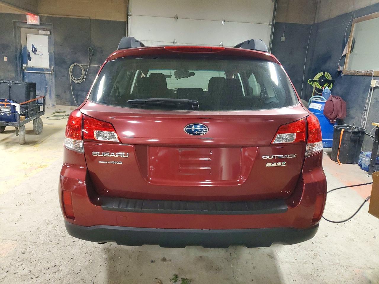 2014 SUBARU OUTBACK 2.5I photo 6
