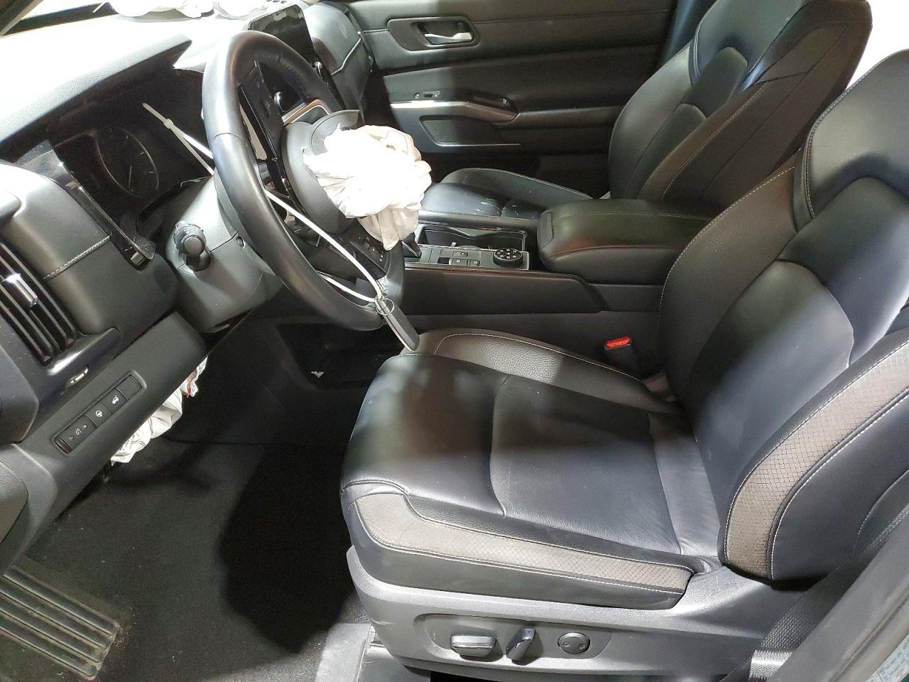 2023 NISSAN PATHFINDER SL photo 7