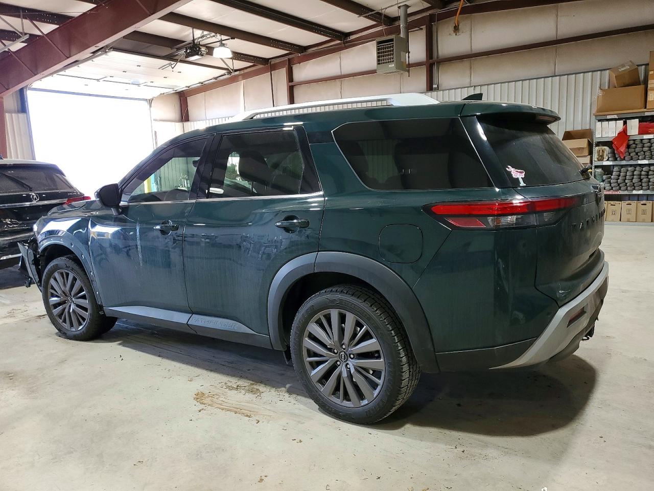 2023 NISSAN PATHFINDER SL photo 2
