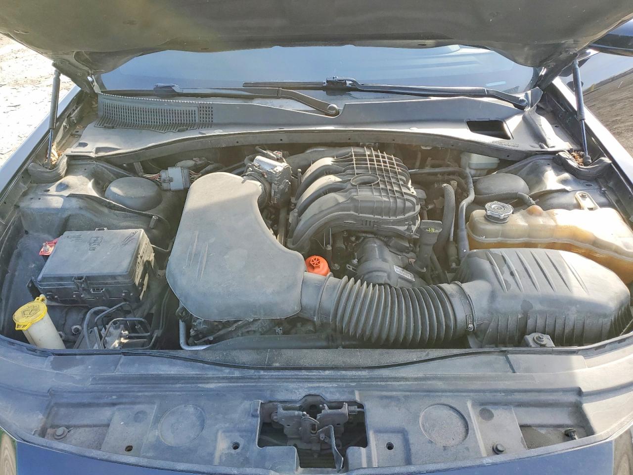 2014 CHRYSLER 300 photo 11