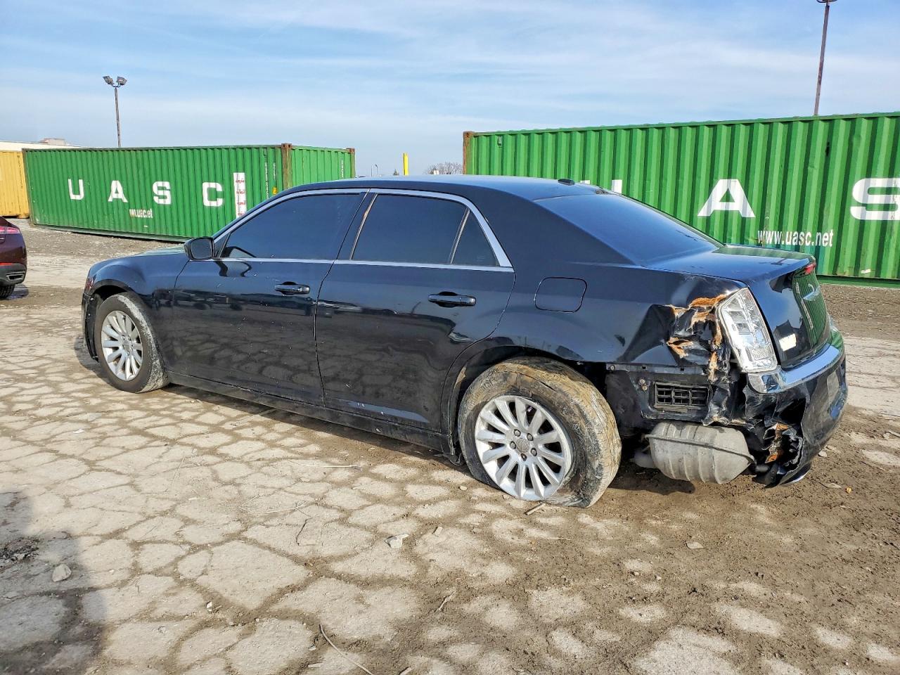 2014 CHRYSLER 300 photo 2