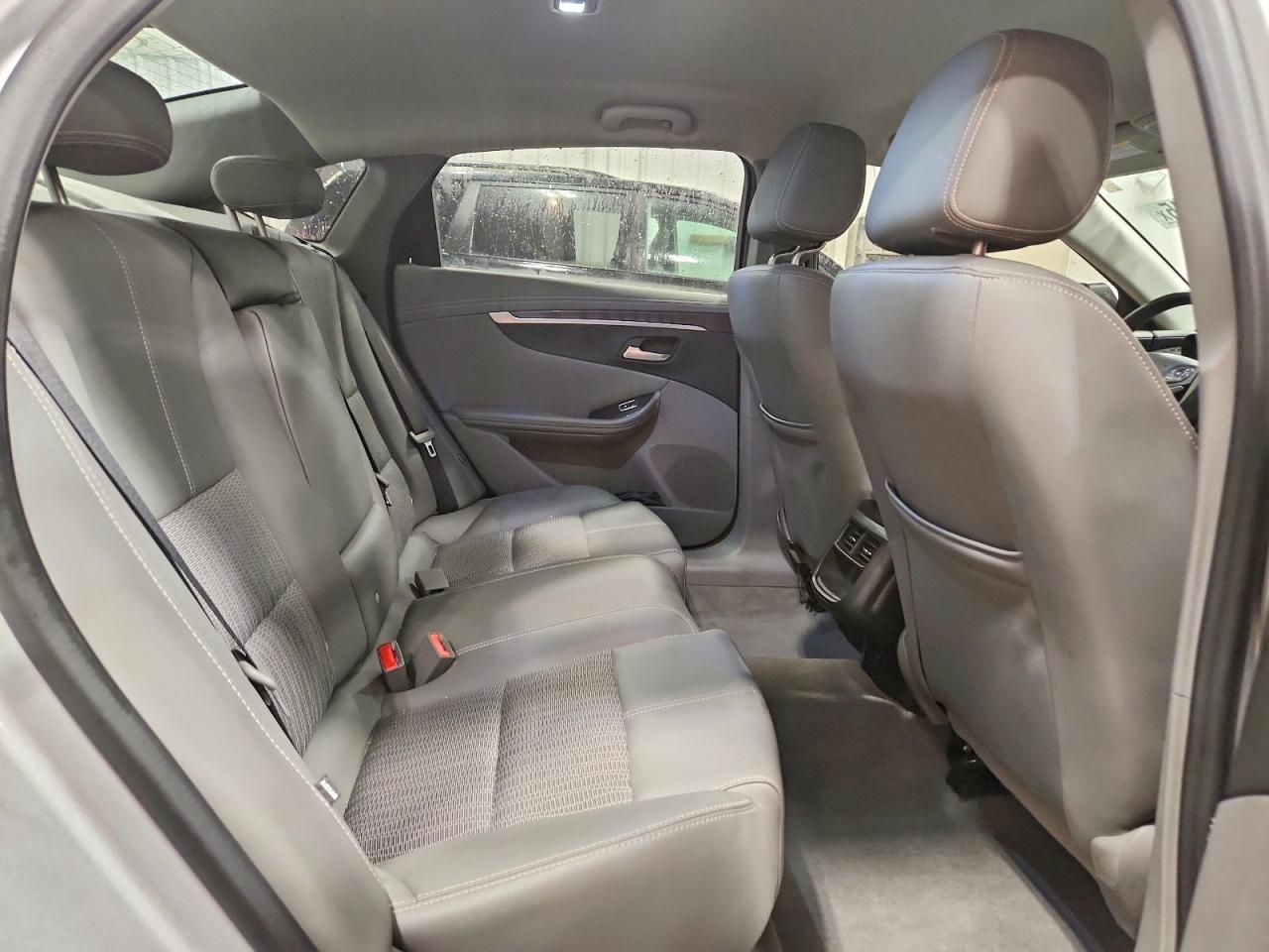 2018 CHEVROLET IMPALA LT photo 10