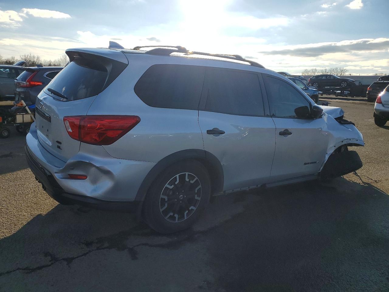 2020 NISSAN PATHFINDER SL photo 5