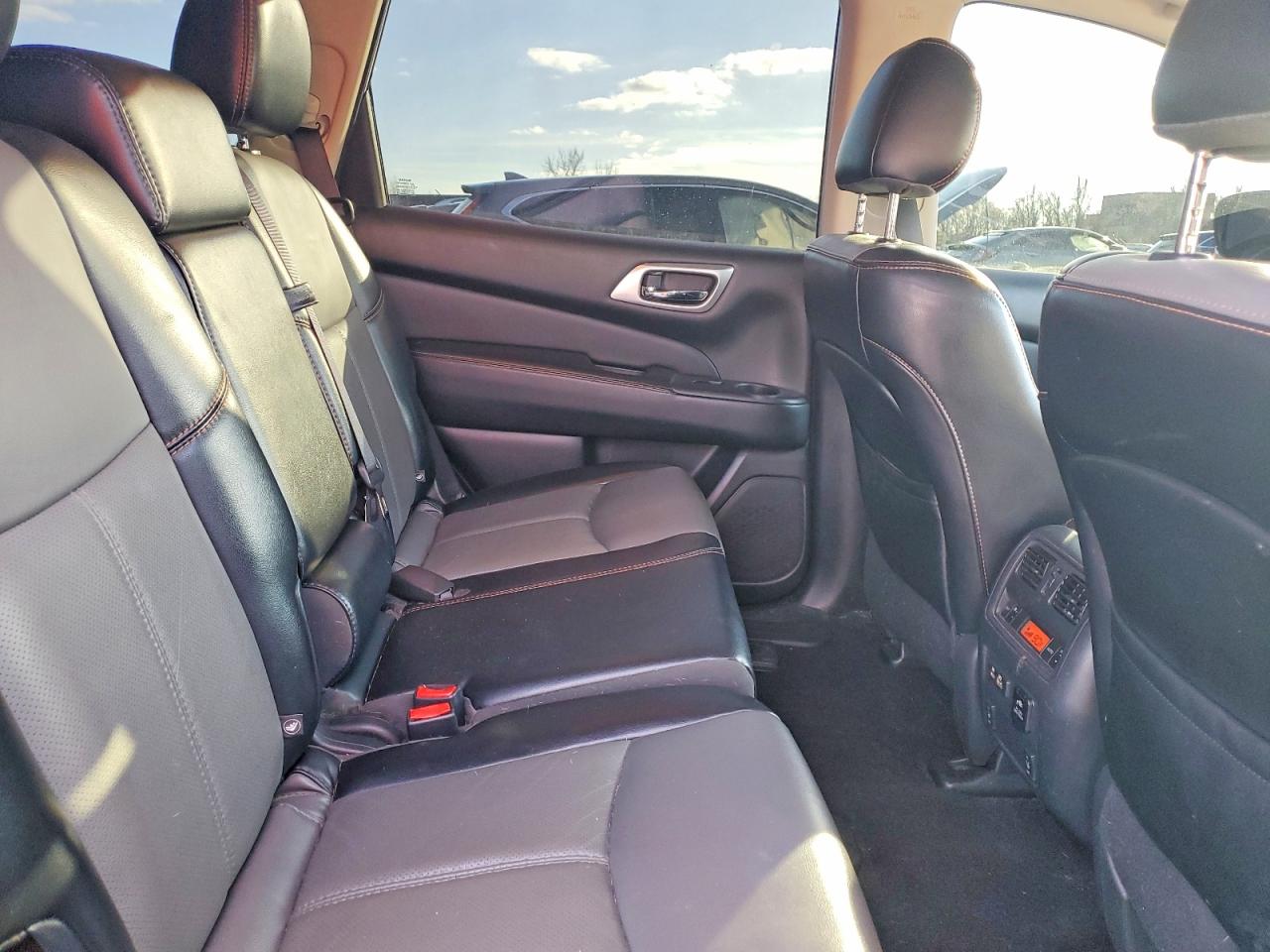 2020 NISSAN PATHFINDER SL photo 21