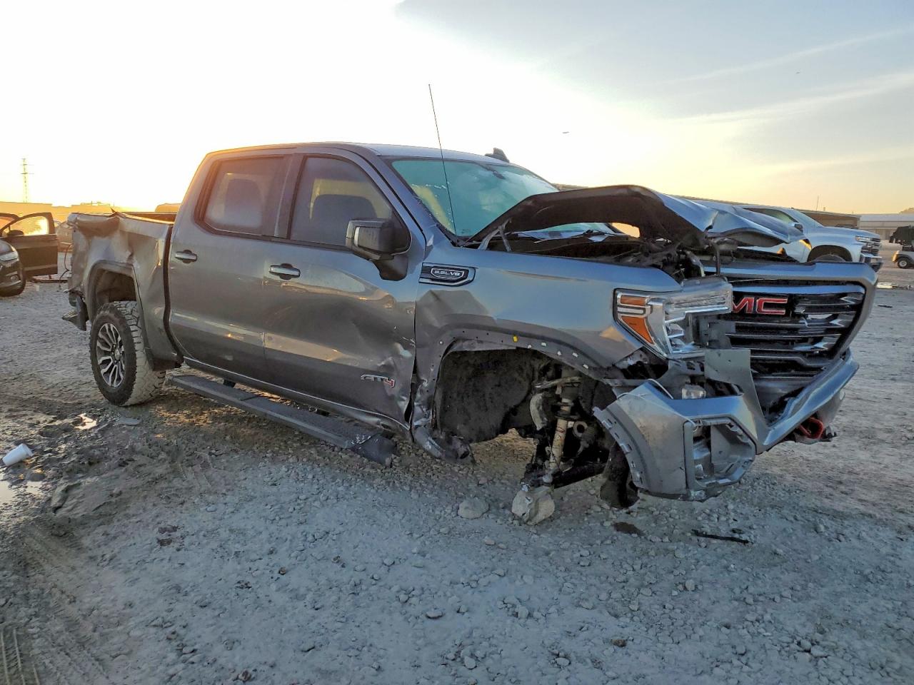 2021 GMC SIERRA K1500 AT4 photo 4