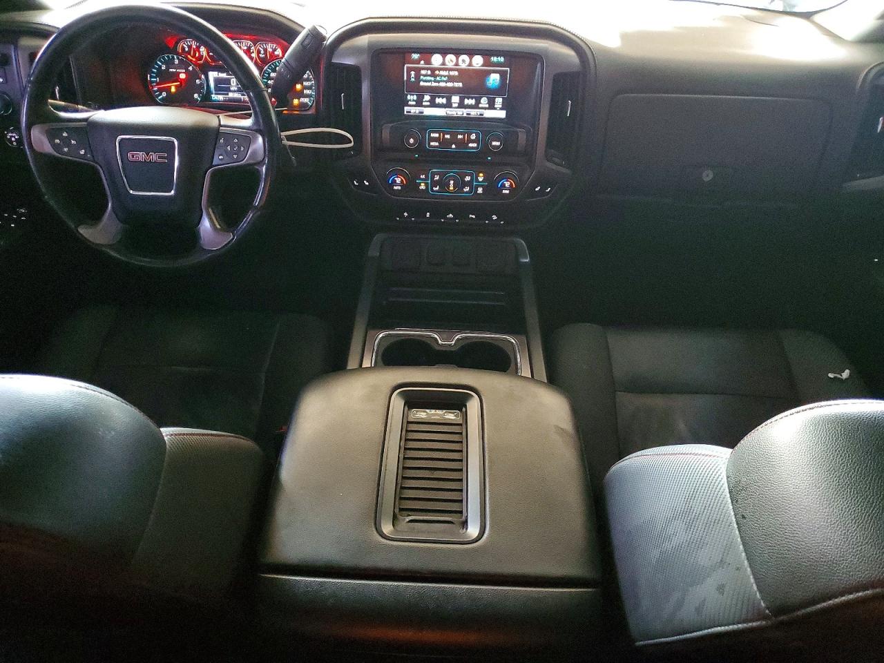 2017 GMC SIERRA K1500 SLT photo 8