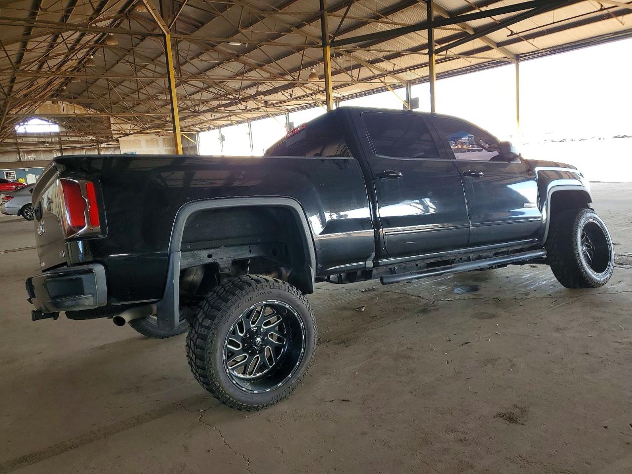 2017 GMC SIERRA K1500 SLT photo 3