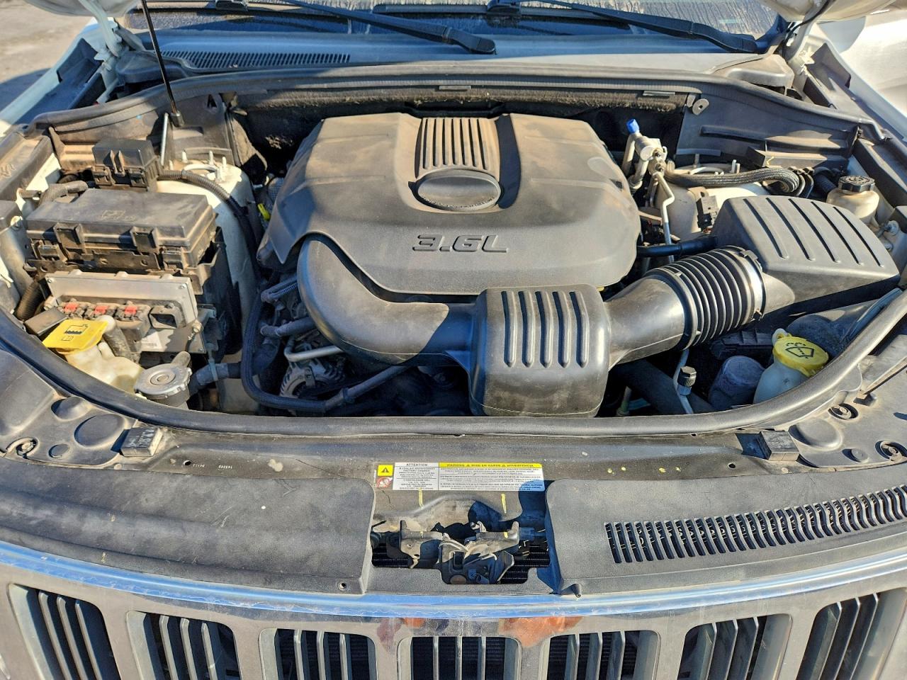 2011 JEEP GRAND CHEROKEE LAREDO photo 11