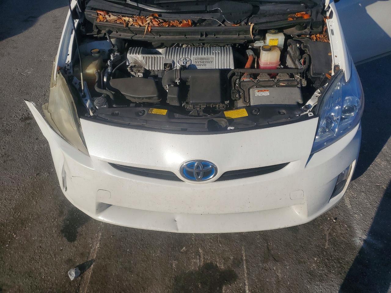 2011 TOYOTA PRIUS photo 21