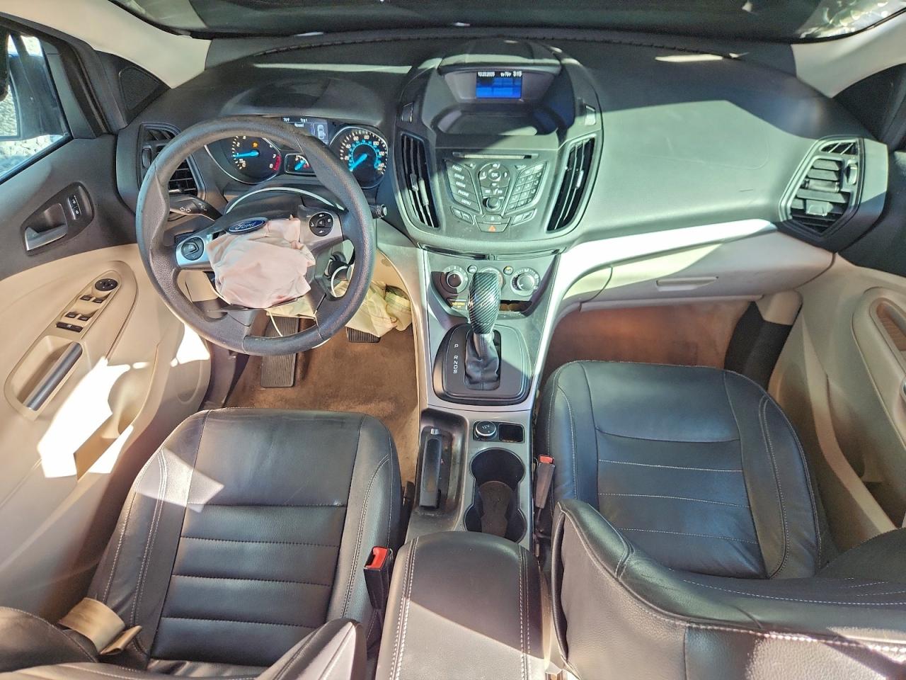 2016 FORD ESCAPE SE photo 8
